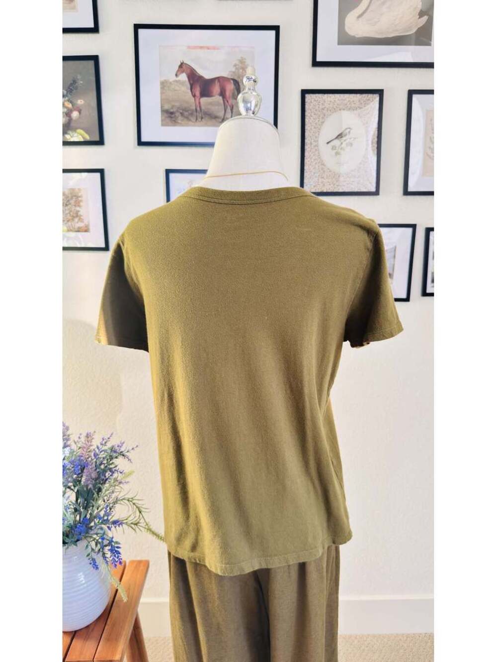 Old Navy Olive Green 'Roam Free' Graphic Tee - Size S Petite - Picture 6 of 9